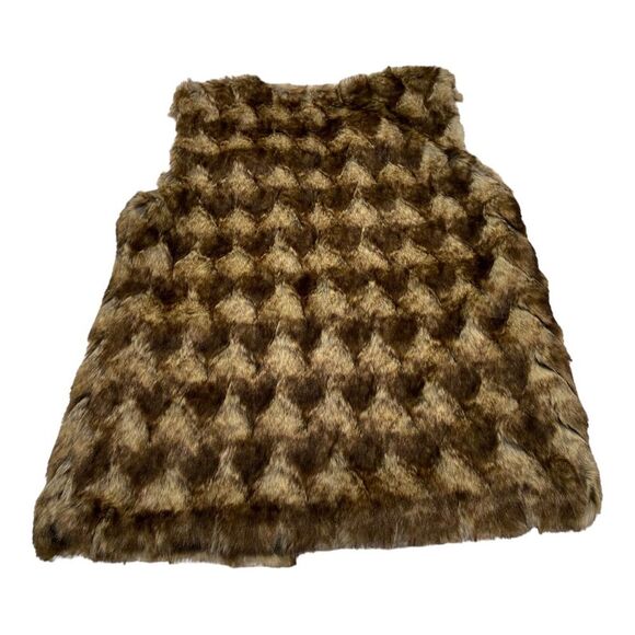 NWT BUCKLE GLAMSIA Small Faux Fur Vest - Picture 8 of 8